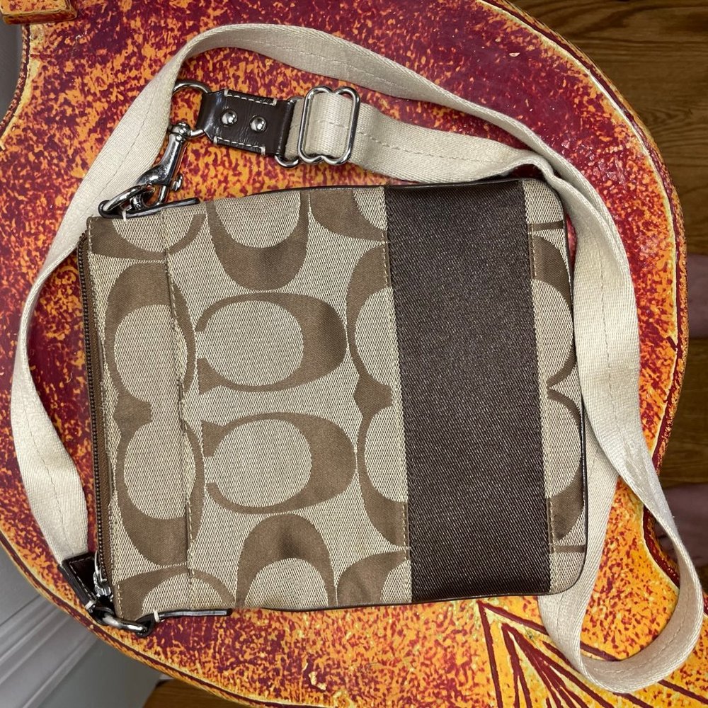 Coach Signature Small Crossbody Bag